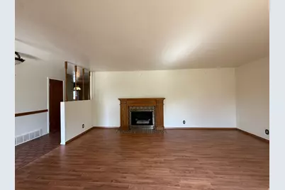 11031 S Old England Rd, Sandy, UT 84092 - Photo 11