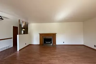 11031 S Old England Rd, Sandy, UT 84092 - Photo 11