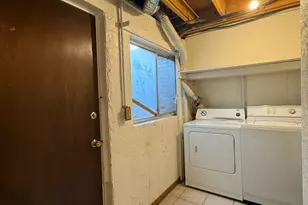 11031 S Old England Rd, Sandy, UT 84092 - Photo 47