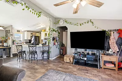 4296 N Maple Cir, Enoch, UT 84721 - Photo 7