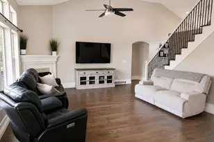 2187 E Eagle Crest Dr, Draper, UT 84020 - Photo 3