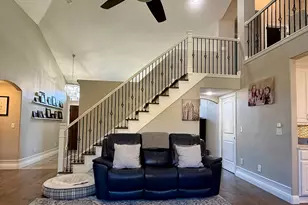 2187 E Eagle Crest Dr, Draper (UT Cnty), UT 84020 - Photo 11