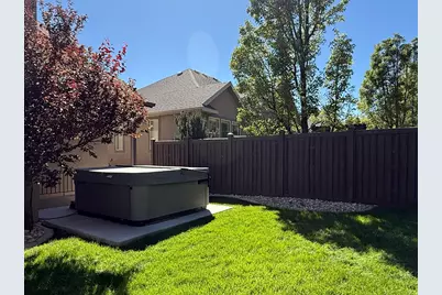 2187 E Eagle Crest Dr, Draper, UT 84020 - Photo 43