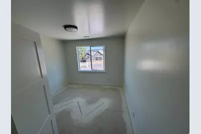 2858 E 1050 N, Layton, UT 84040 - Photo 7