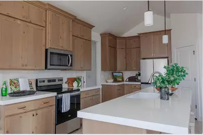 1066 N Coyote Crk #129, Saratoga Springs, UT 84045 - Photo 5