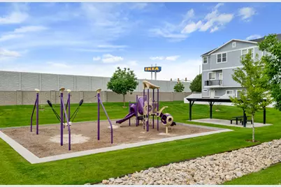 52 E Golden Privet Dr, Draper, UT 84020 - Photo 23