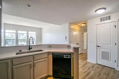 4276 S Main St #303, Murray, UT 84107 - Photo 5
