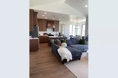 1103 N Coyote Crk #116, Saratoga Springs, UT 84045 - Photo 3