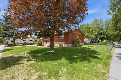 2866 W 1700 N, Clinton, UT 84015 - Photo 23