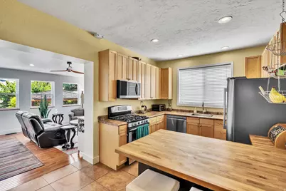 848 E Sherman Ave S, Salt Lake City, UT 84105 - Photo 7