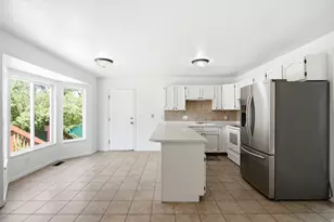 8416 S 300 E, Sandy, UT 84070 - Photo 5