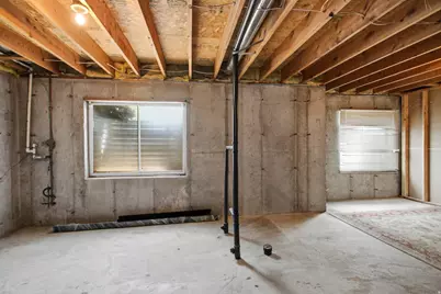 8416 S 300 E, Sandy, UT 84070 - Photo 25