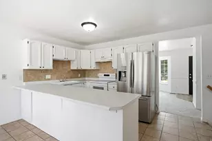 8416 S 300 E, Sandy, UT 84070 - Photo 9