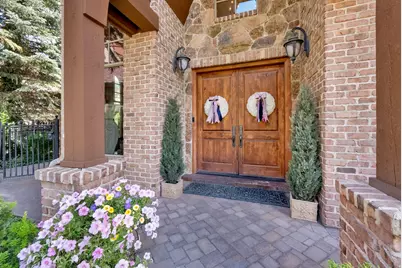 5083 S Clarenden Pl E, Holladay, UT 84117 - Photo 5