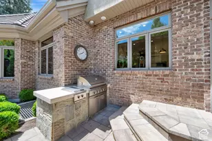 5083 S Clarenden Pl E, Holladay, UT 84117 - Photo 65