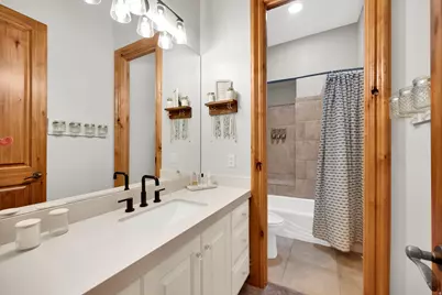 5083 S Clarenden Pl E, Holladay, UT 84117 - Photo 37