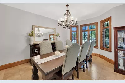 5083 S Clarenden Pl E, Holladay, UT 84117 - Photo 9