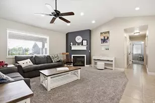 221 W 400 N, Hyde Park, UT 84318 - Photo 5
