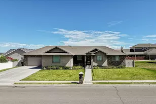 221 W 400 N, Hyde Park, UT 84318 - Photo 35