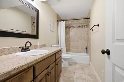221 W 400 N, Hyde Park, UT 84318 - Photo 23