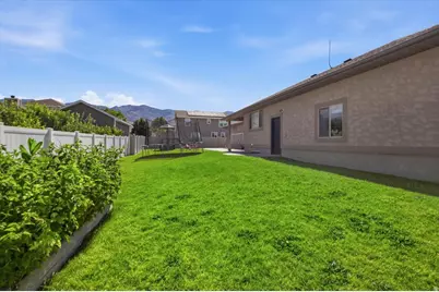 221 W 400 N, Hyde Park, UT 84318 - Photo 31