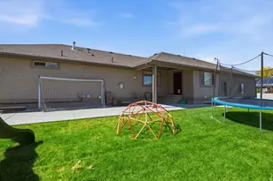 221 W 400 N, Hyde Park, UT 84318 - Photo 33