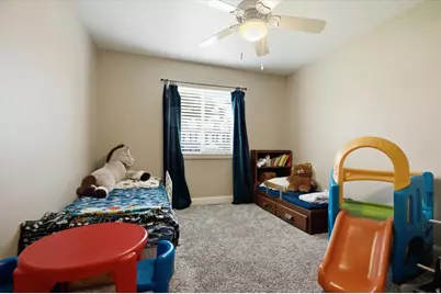 221 W 400 N, Hyde Park, UT 84318 - Photo 15
