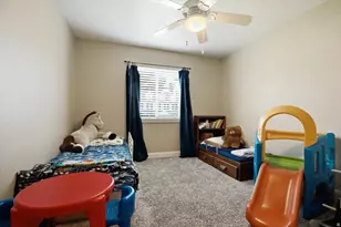 221 W 400 N, Hyde Park, UT 84318 - Photo 15