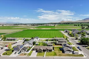 221 W 400 N, Hyde Park, UT 84318 - Photo 39