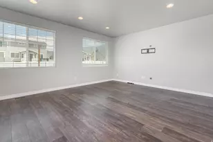 1596 W Maple Shade Ln, Lindon, UT 84042 - Photo 3