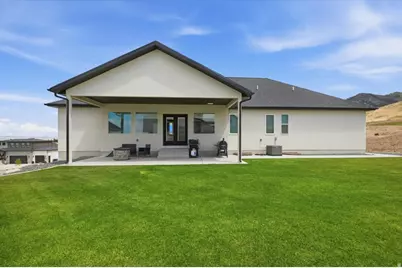 1138 E 200 N, Hyde Park, UT 84318 - Photo 5
