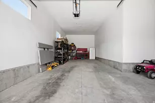 1138 E 200 N, Hyde Park, UT 84318 - Photo 33