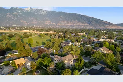 1675 E Prescott Dr, Sandy, UT 84092 - Photo 55
