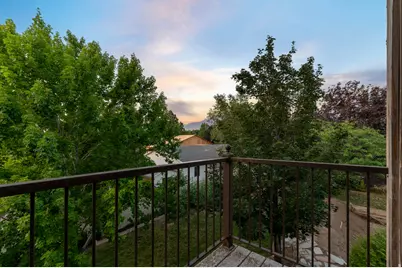 1675 E Prescott Dr, Sandy, UT 84092 - Photo 9