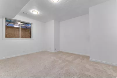 1675 E Prescott Dr, Sandy, UT 84092 - Photo 41