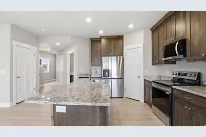 1192 W 1130 S #202, Payson, UT 84651 - Photo 5