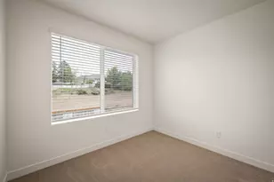 4046 S Sandridge Dr W, Roy, UT 84067 - Photo 9