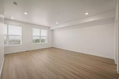 4046 S Sandridge Dr W #3, Roy, UT 84067 - Photo 5