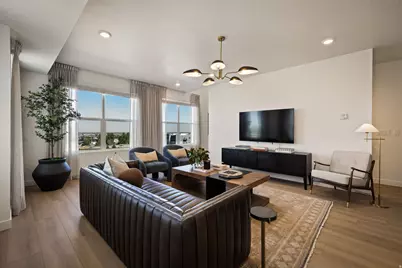 4046 S Sandridge Dr W #UNIT 4, Roy, UT 84067 - Photo 5