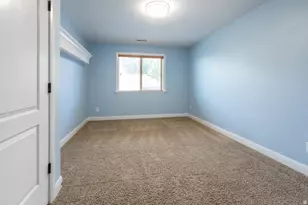 1334 E Shays Ln, Murray, UT 84121 - Photo 13