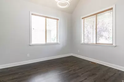 1334 E Shays Ln, Murray, UT 84121 - Photo 9