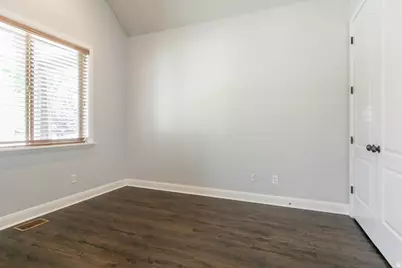 1334 E Shays Ln, Murray, UT 84121 - Photo 17