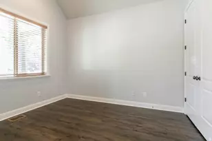 1334 E Shays Ln, Murray, UT 84121 - Photo 17