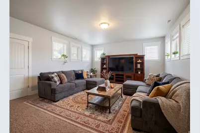 1566 E 300 S, Pleasant Grove, UT 84062 - Photo 17