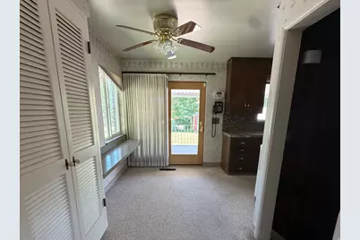 592 W Lasalle Dr S, Murray, UT 84123 - Photo 9