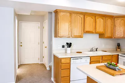 620 N Fairfield Rd E #10, Layton, UT 84041 - Photo 7