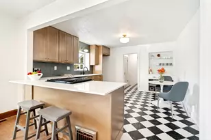 4883 S Center St, Murray, UT 84107 - Photo 5