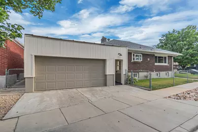 4883 S Center St, Murray, UT 84107 - Photo 31