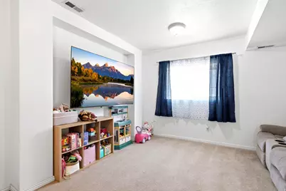 621 W 1000 N, Clinton, UT 84015 - Photo 21