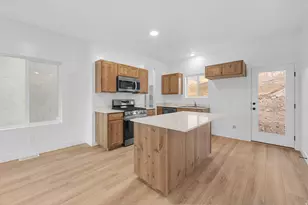 1563 S Deerbrook Rd, Santaquin, UT 84655 - Photo 9